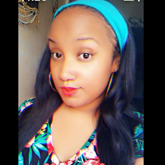 Meet your Posher, Amanda - Picture 1 of 1